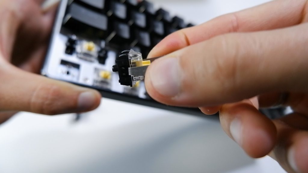 Switches Gateron Yellow Ópticos del GK61
