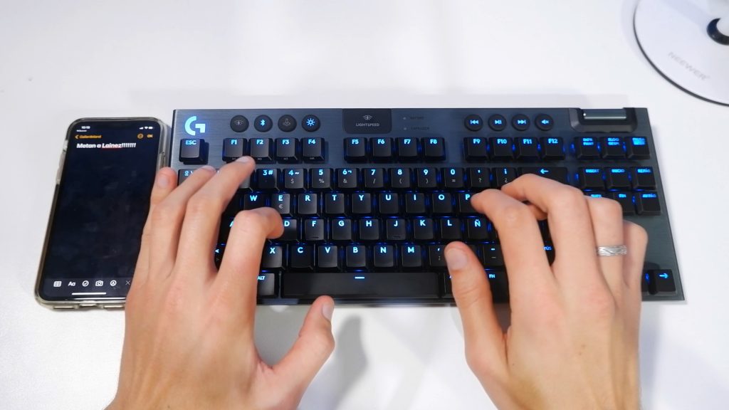 Logitech G915 TKL