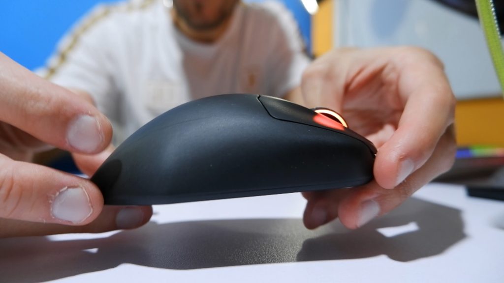 Lateral del Steelseries Prime Wireless