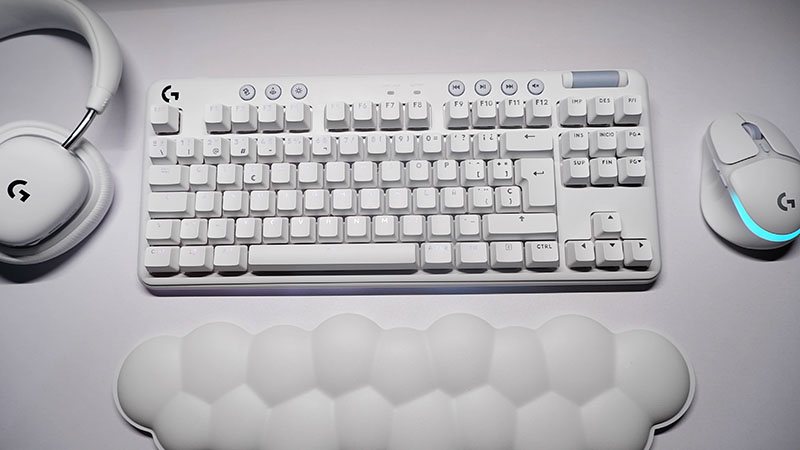 Diseño de G715 TKL