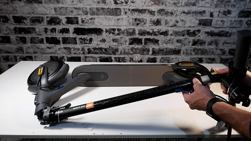 Unboxing Mi Scooter 3 