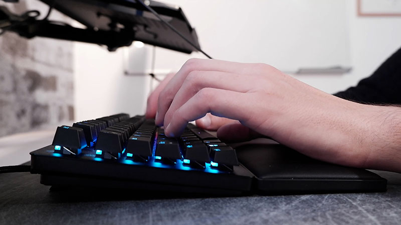 Reposamuñecas Huntsman V2 TKL