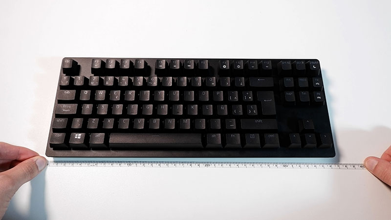 tamaño y peso Huntsman V2 TKL