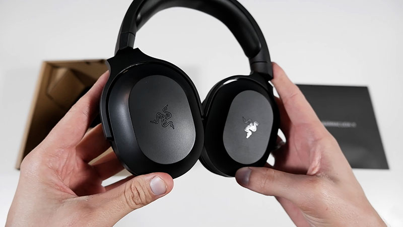 Unboxing Razer Barracuda X