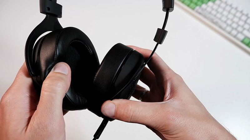 Construcción HS70 PRO Wireless