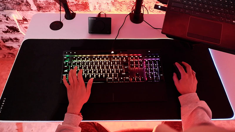 Corsair K70 RGB Pro