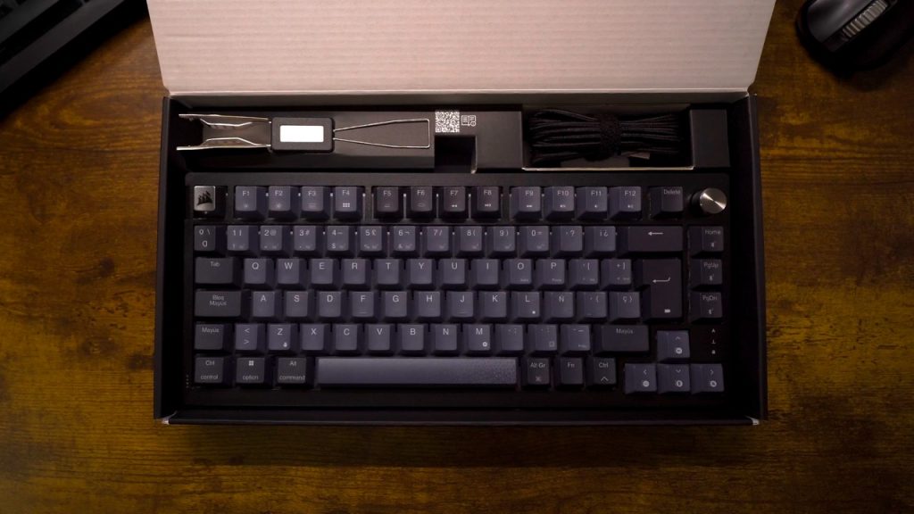 Unboxing Corsair K65 Plus Wireless
