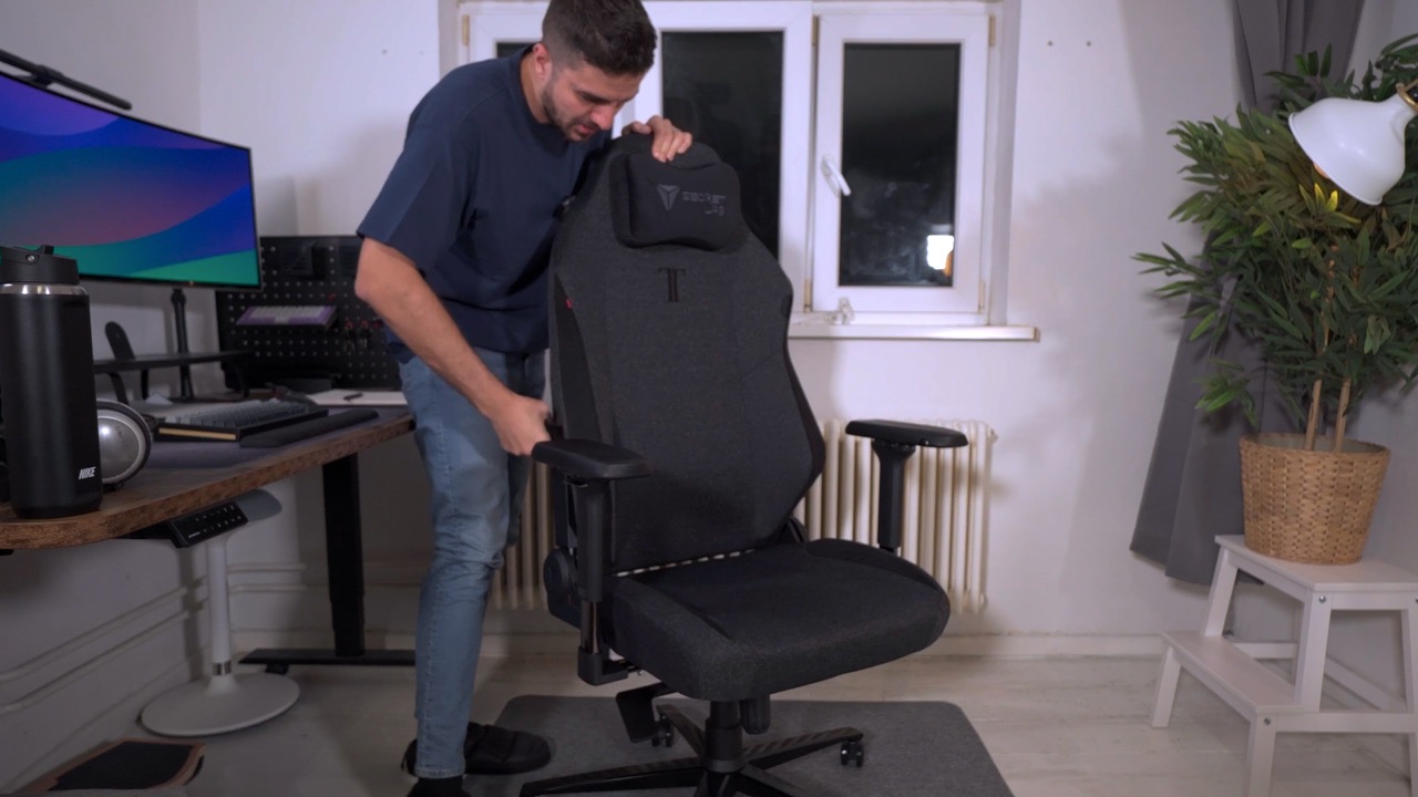 Secretlab Titan Evo XL 2024 en escritorio